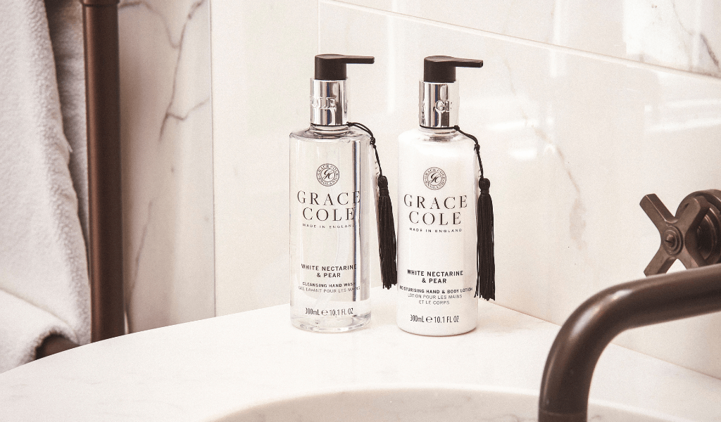 How to Make Your Bathroom Feel Like a Spa - Grace Cole